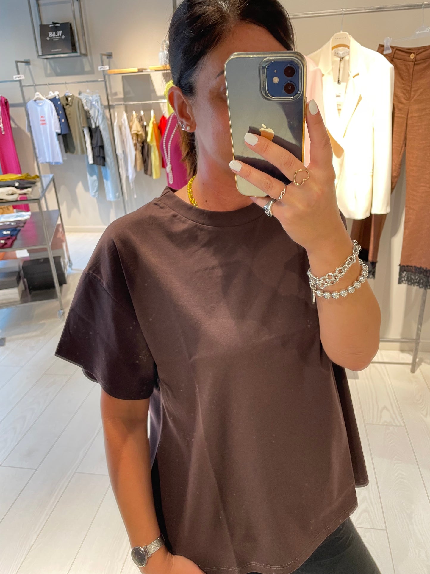 T-shirt over Susy Mix