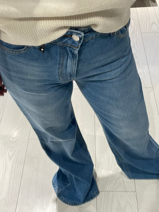 Jeans Tokyo Have One