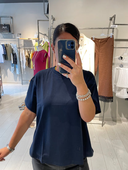 T-shirt over Susy Mix