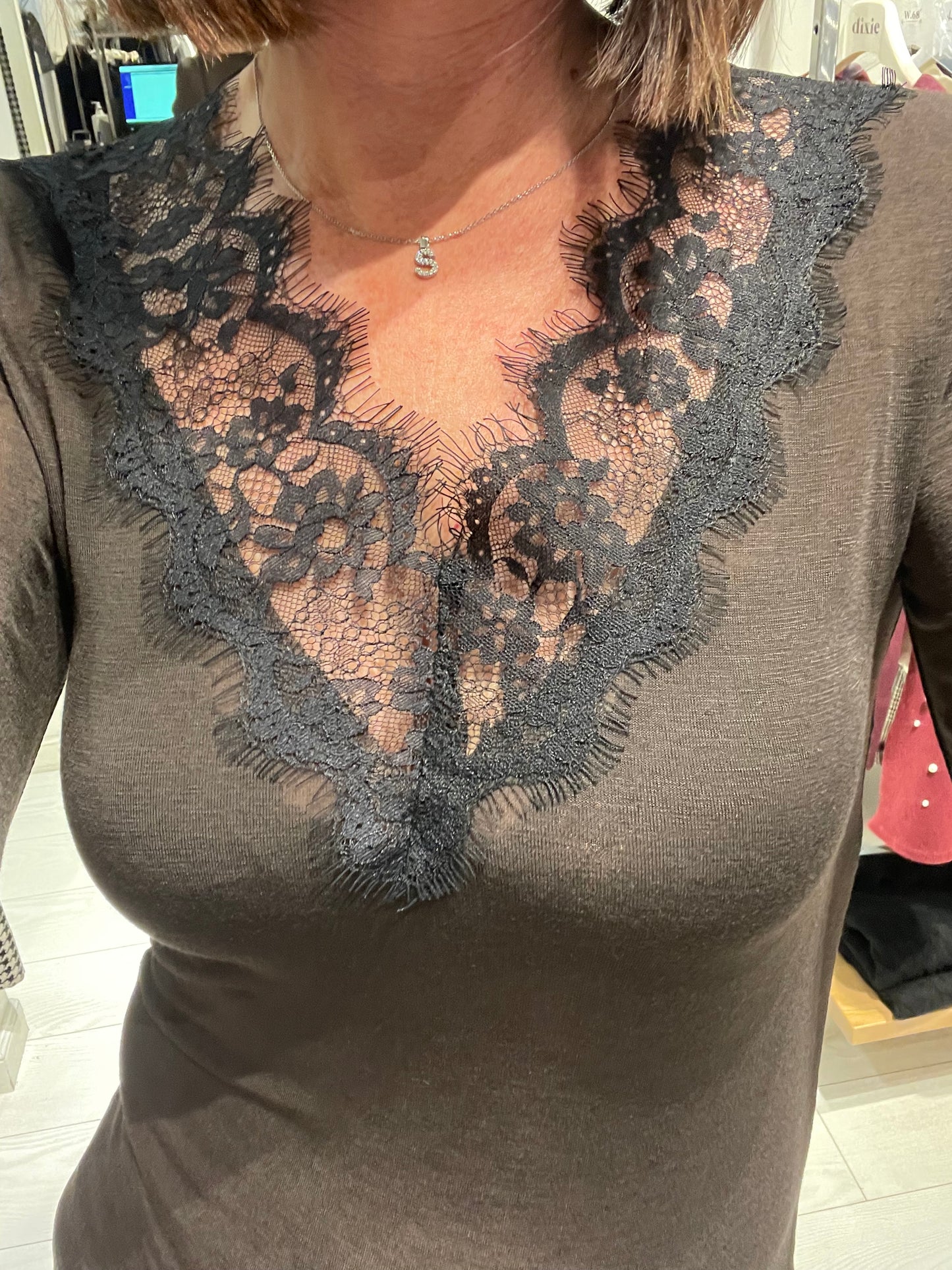 Maglia V profilo pizzo Susy Mix