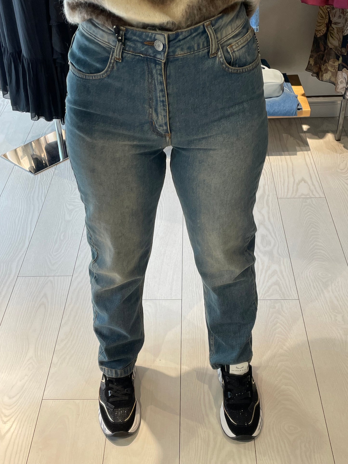 Jeans Louis Have One