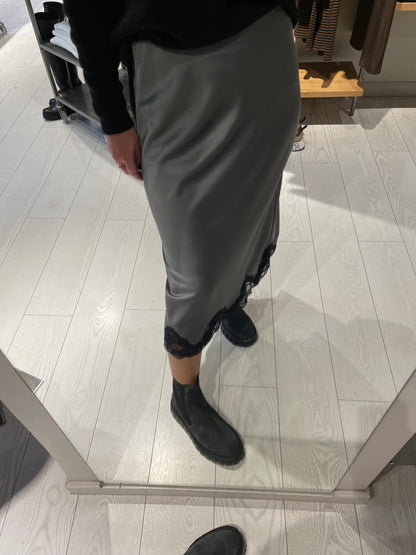 Gonna satin con pizzo Dixie