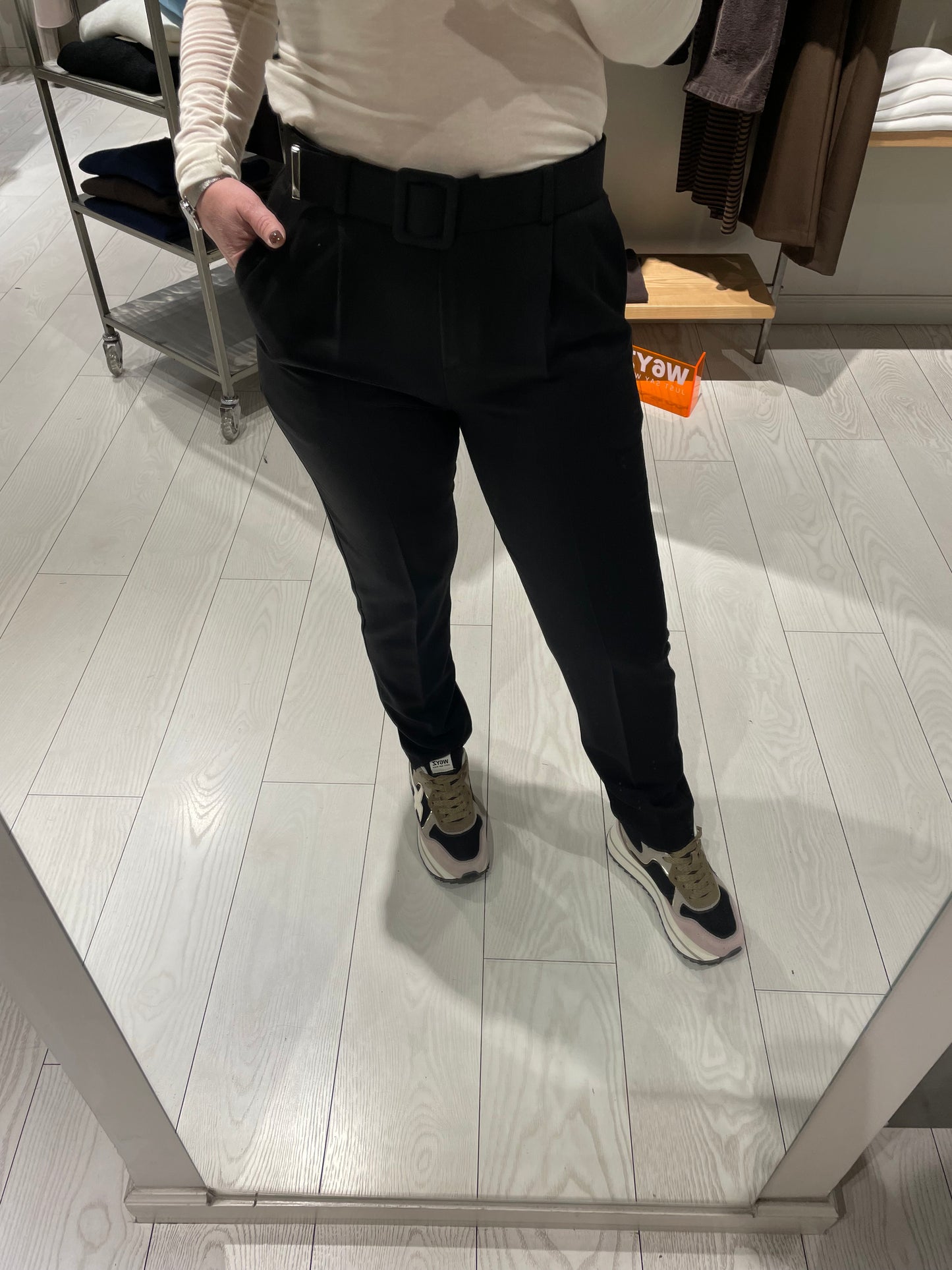 Pantalone con cintura Susy Mix