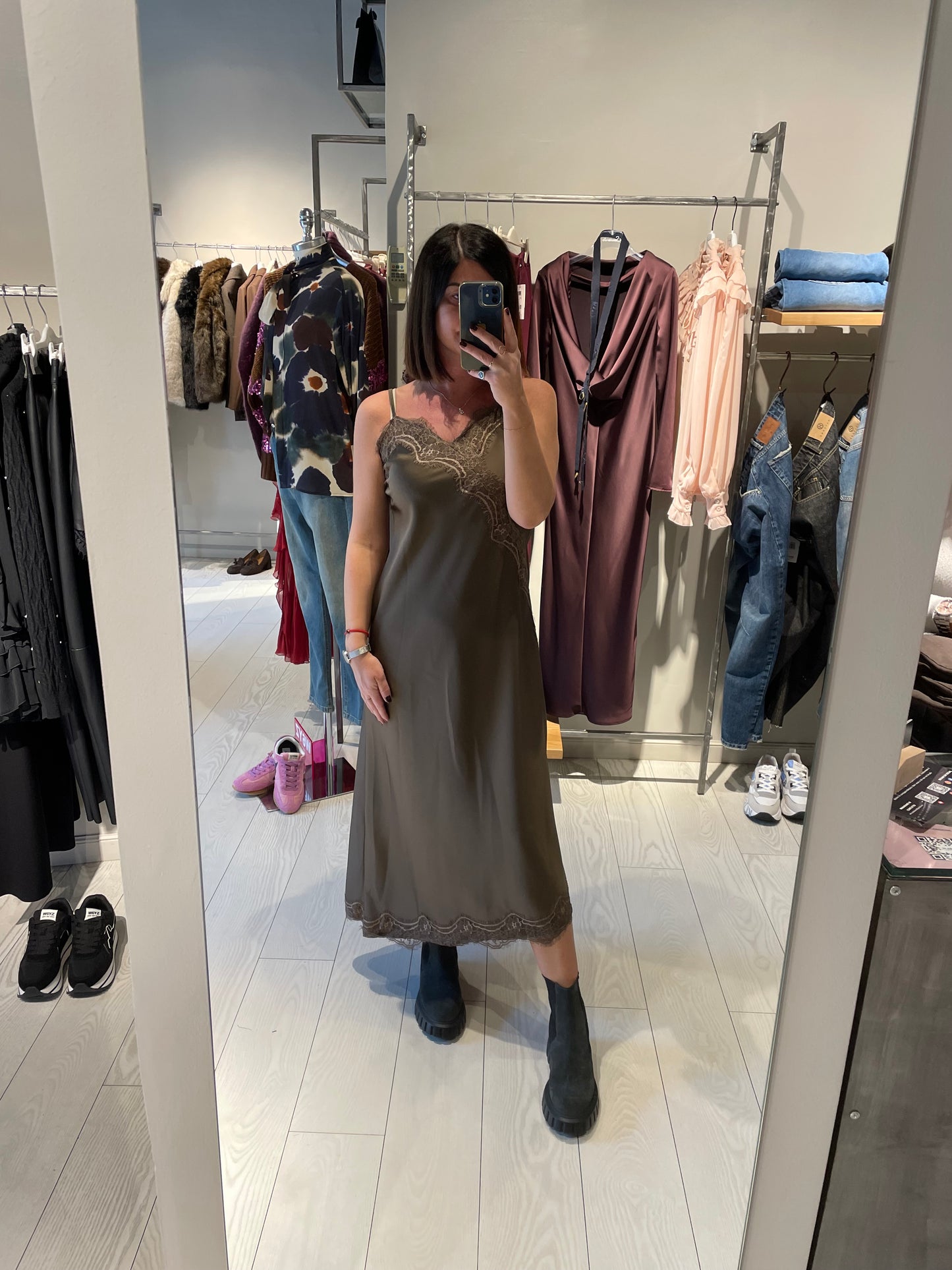 Abito lungo con pizzo Susy Mix