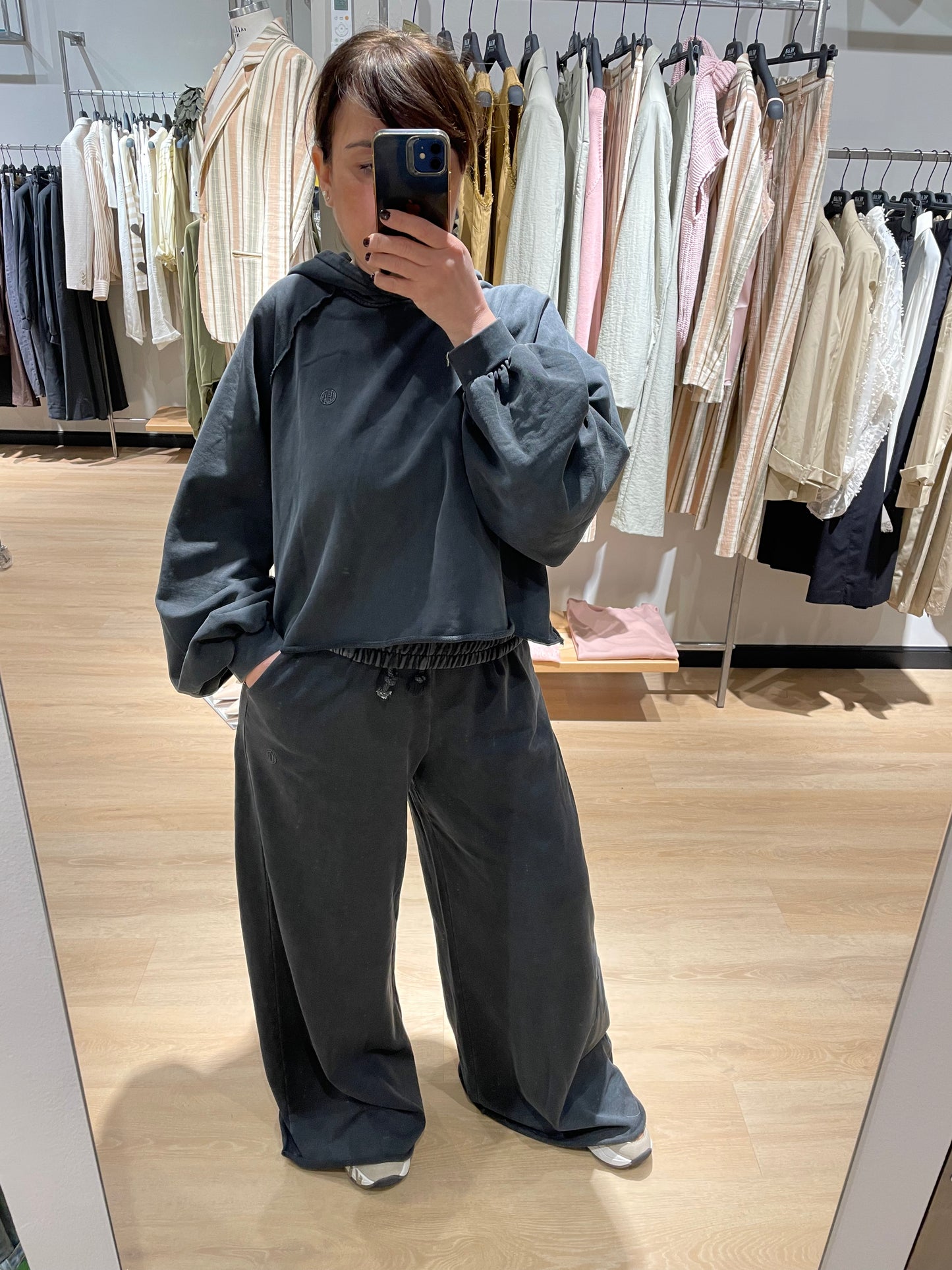 Pantalone tuta Have One