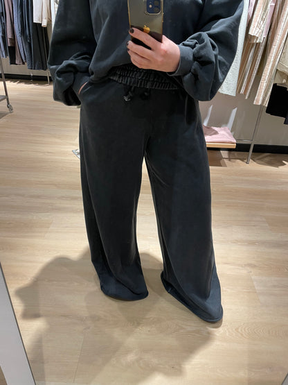 Pantalone tuta Have One